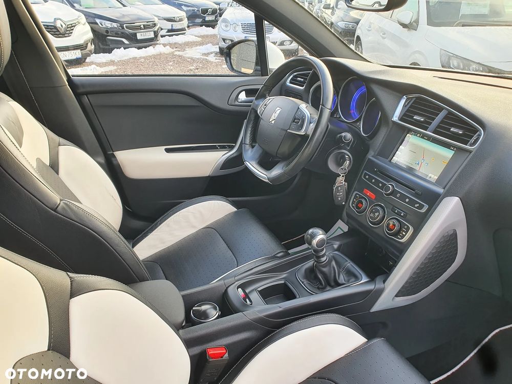 Citroën DS4 PureTech 130 Stop&Start SoChic - 9