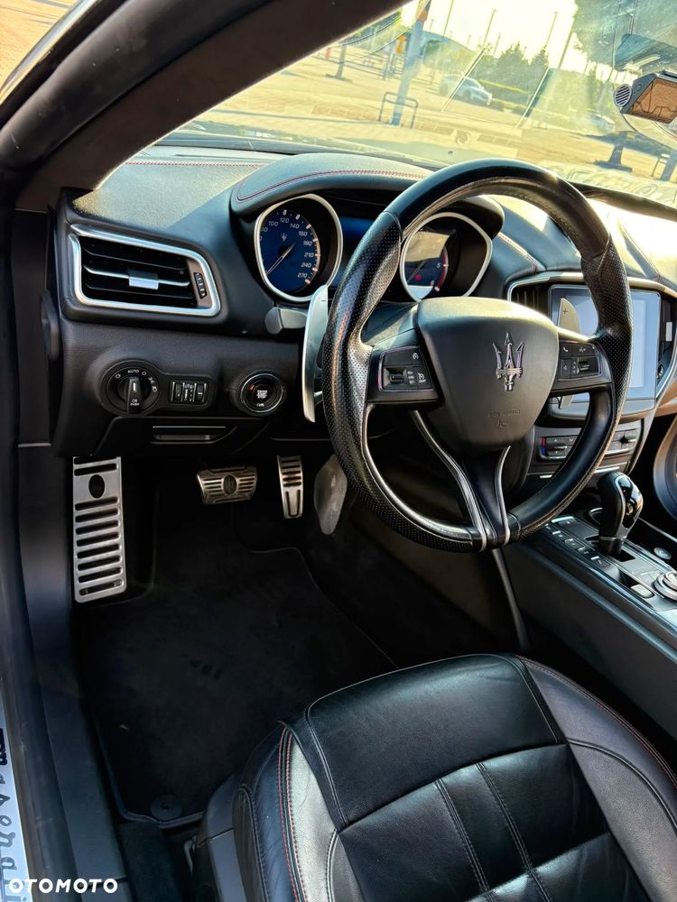 Maserati Ghibli Diesel Granlusso - 25