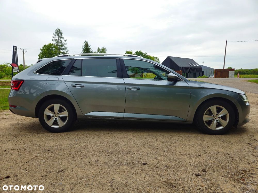 Skoda Superb 2.0 TDI Active - 5