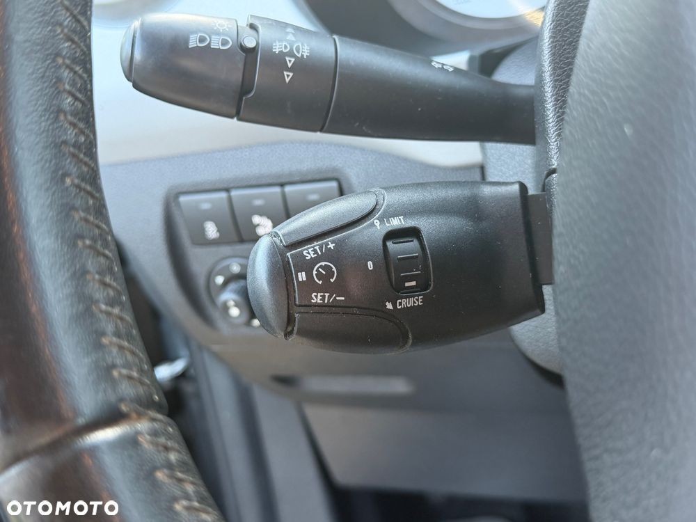 Citroën Berlingo Multispace HDi 90 FAP Selection - 17