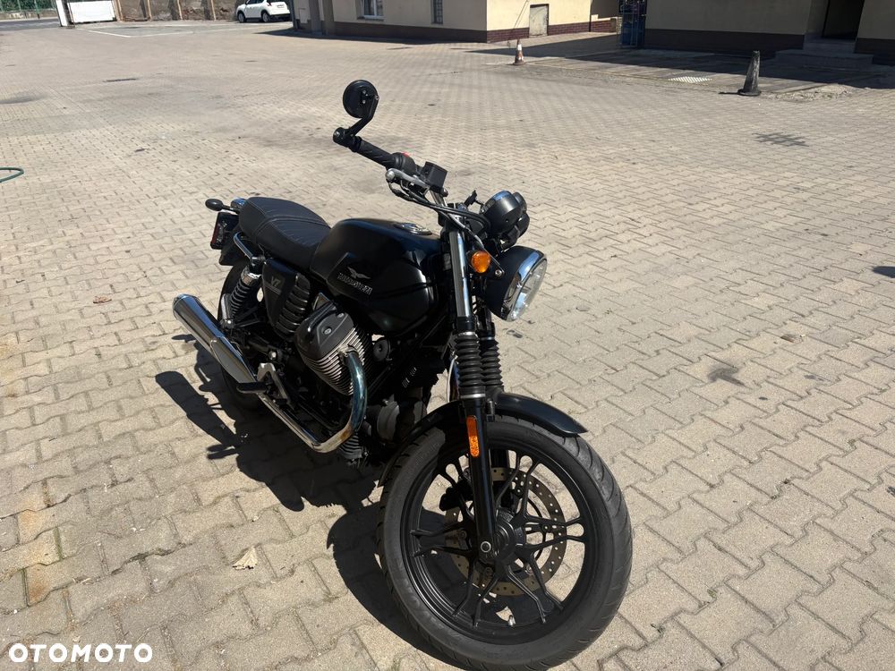Moto Guzzi V7 - 9