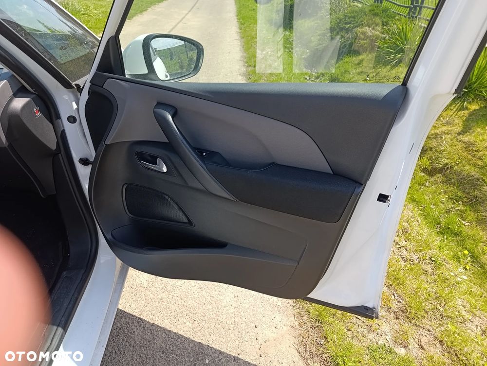 Citroën C4 Grand Picasso - 25