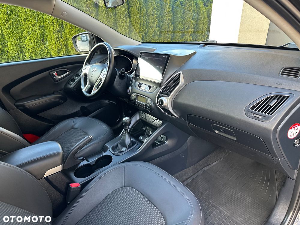 Hyundai ix35 2.0 CRDi 4WD Premium - 32