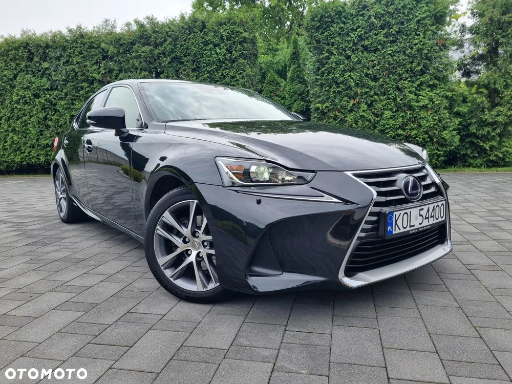 Lexus IS Business Edition - 1
