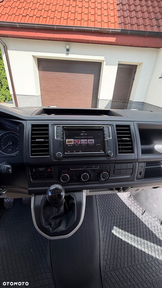 Volkswagen Transporter - 9