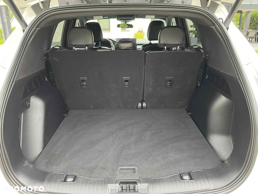 Ford Kuga 1.5 EcoBoost ST-LINE X - 22