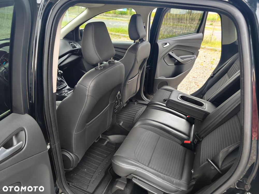 Ford Kuga 2.0 TDCi 4WD Titanium Plus - 12