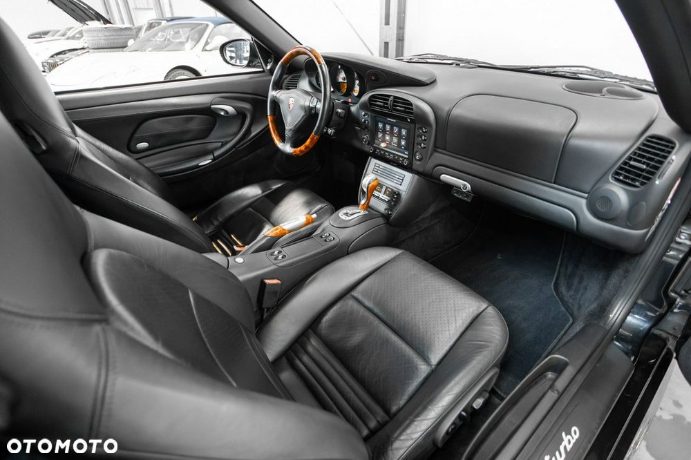 Porsche 911 - 17