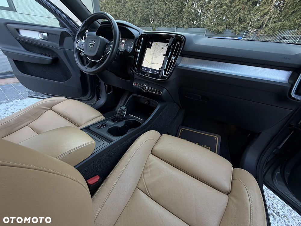 Volvo XC 40 D4 AWD Geartronic Momentum - 16