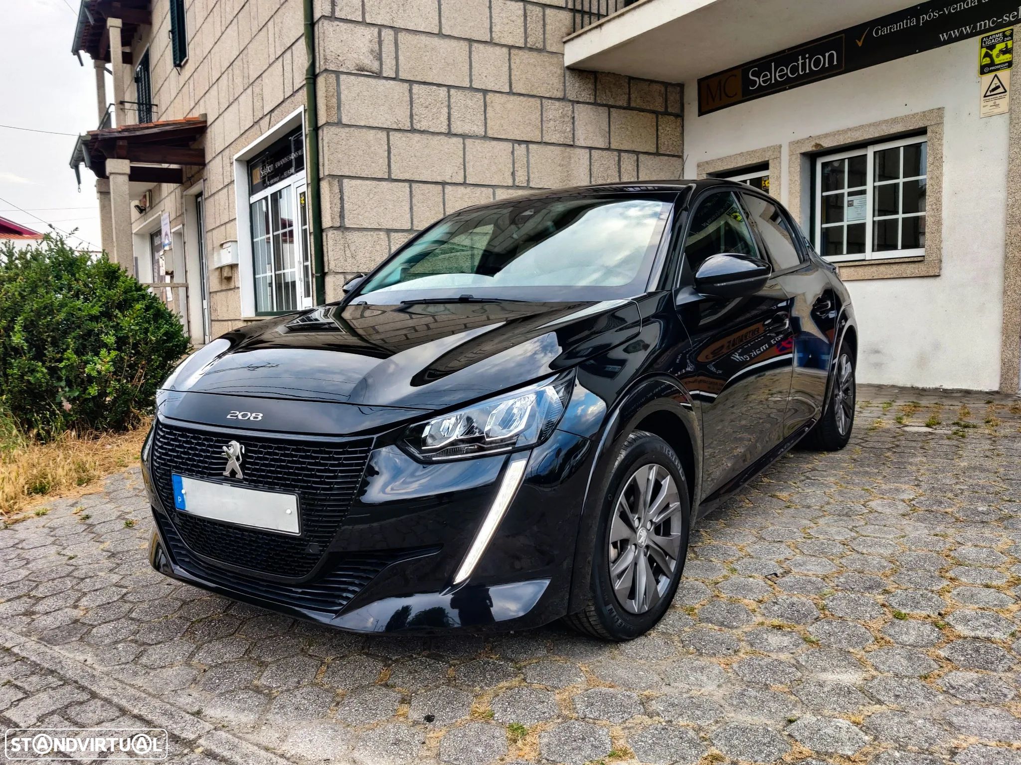Peugeot e-208 50 kWh Allure - 1