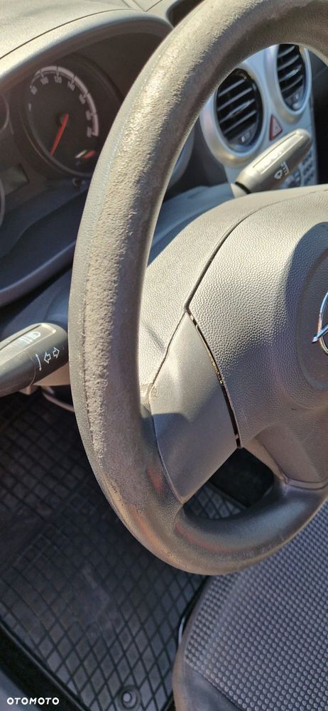 Opel Corsa 1.2 16V Essentia - 16