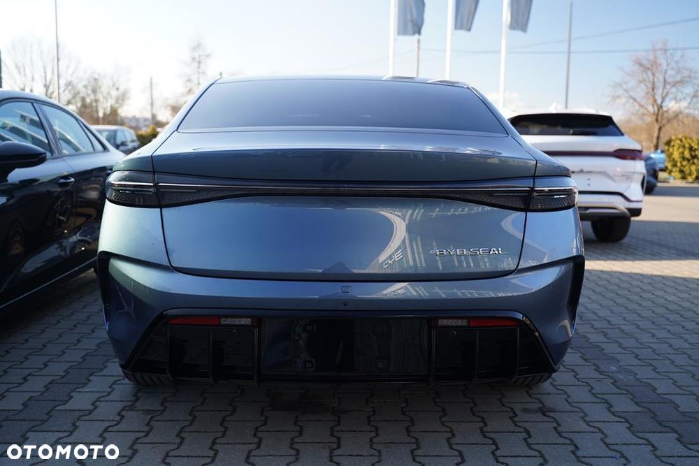 BYD Seal 82.5kWh Design - 4