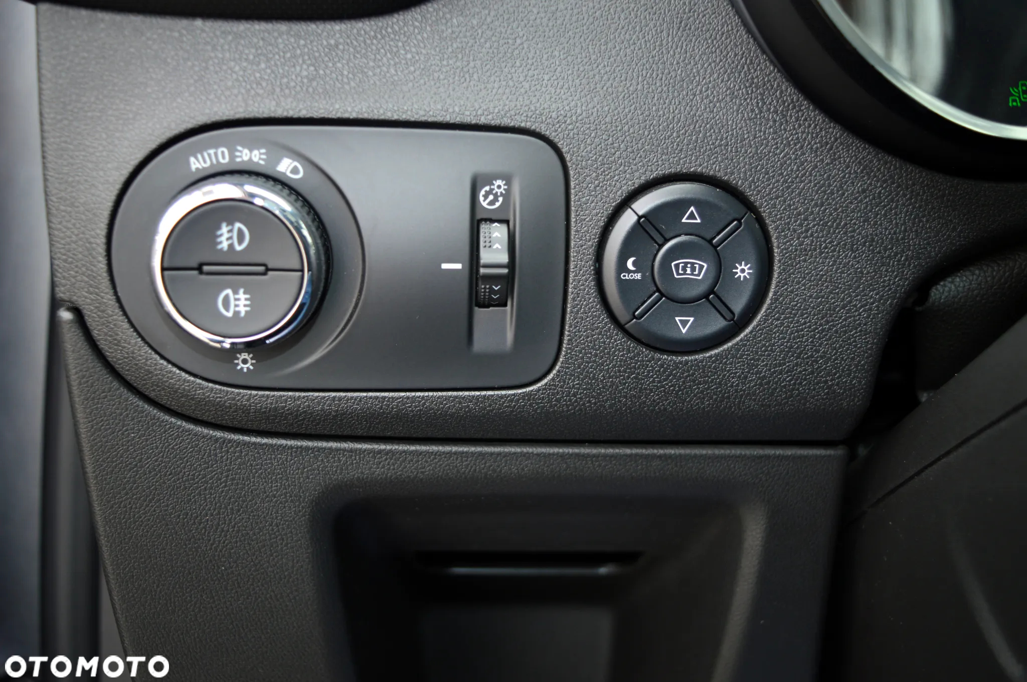 Opel Crossland X - 33