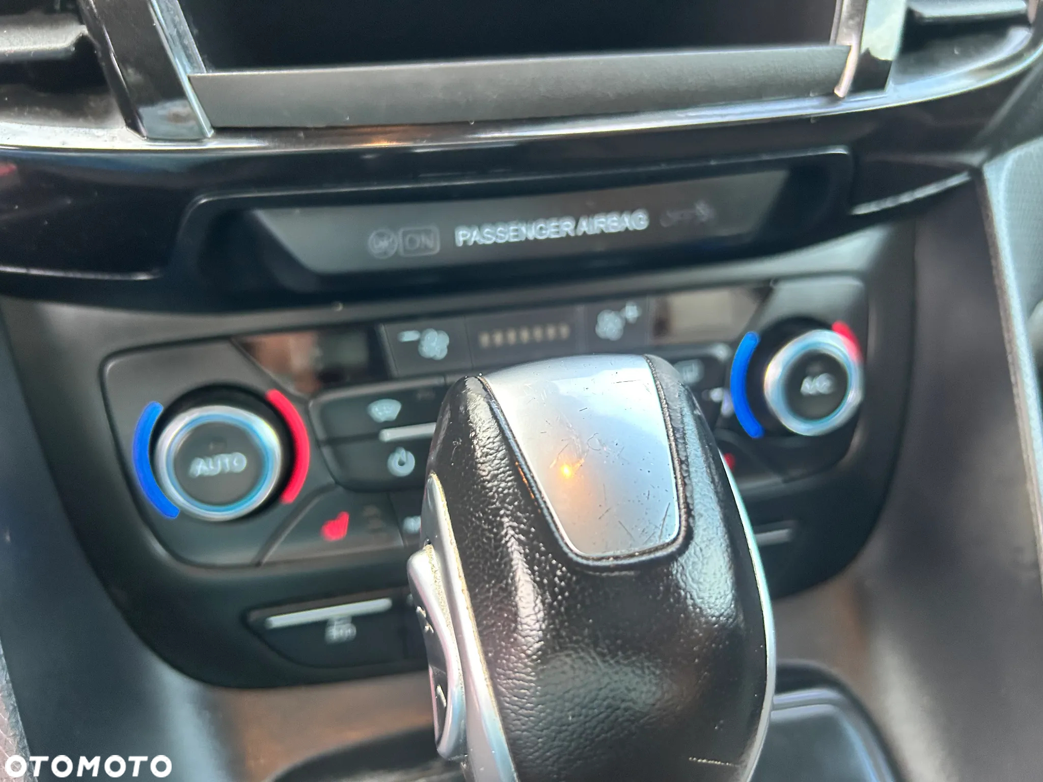 Ford Tourneo Connect 1.5 EcoBlue Titanium PowerShift - 13