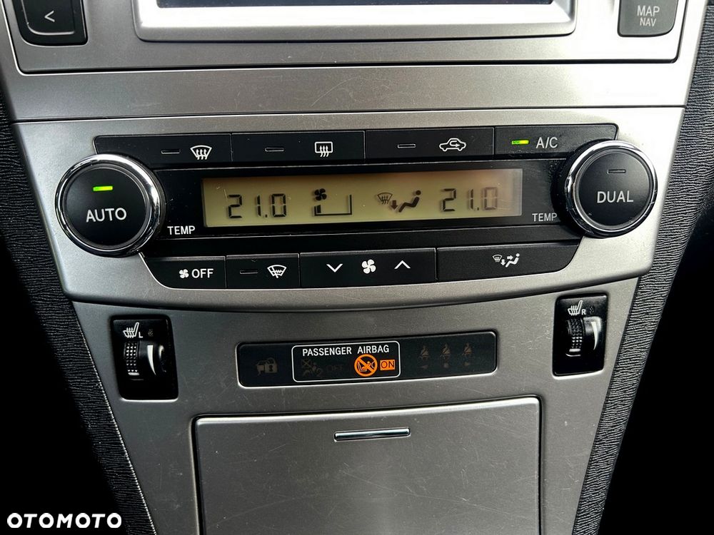 Toyota Avensis Touring Sports 1.8 Business Edition - 7