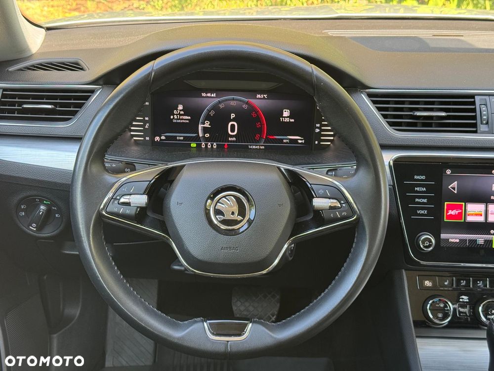 Skoda Superb 2.0 TDI SCR Ambition DSG - 19