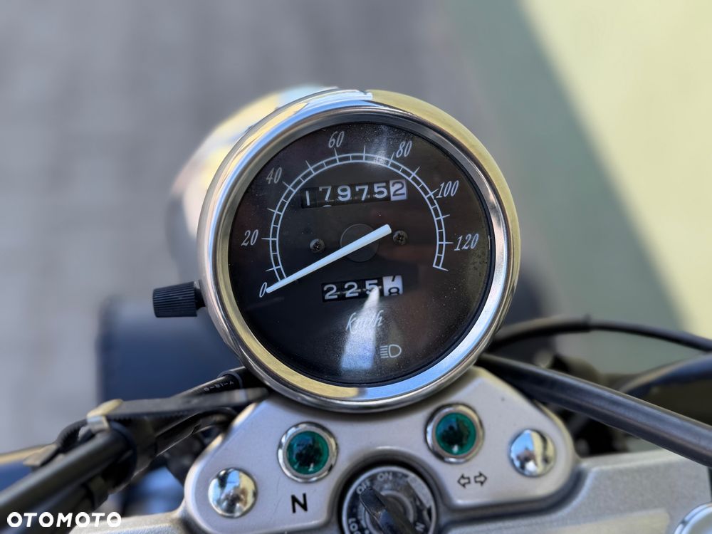 Suzuki Marauder - 36