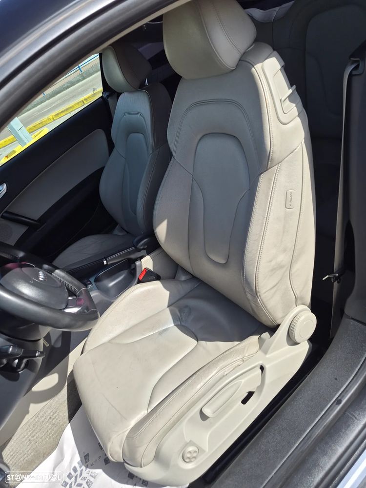 Audi TT Coupé 2.0 TDI quattro - 15