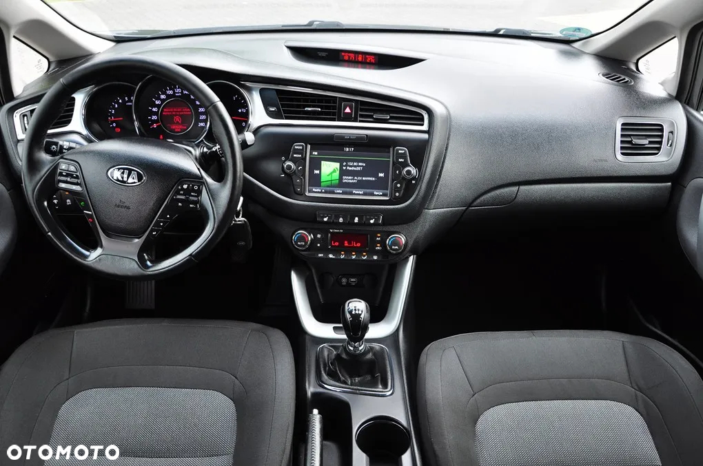 Kia Ceed 1.6 CRDi SCR L Business Line - 31