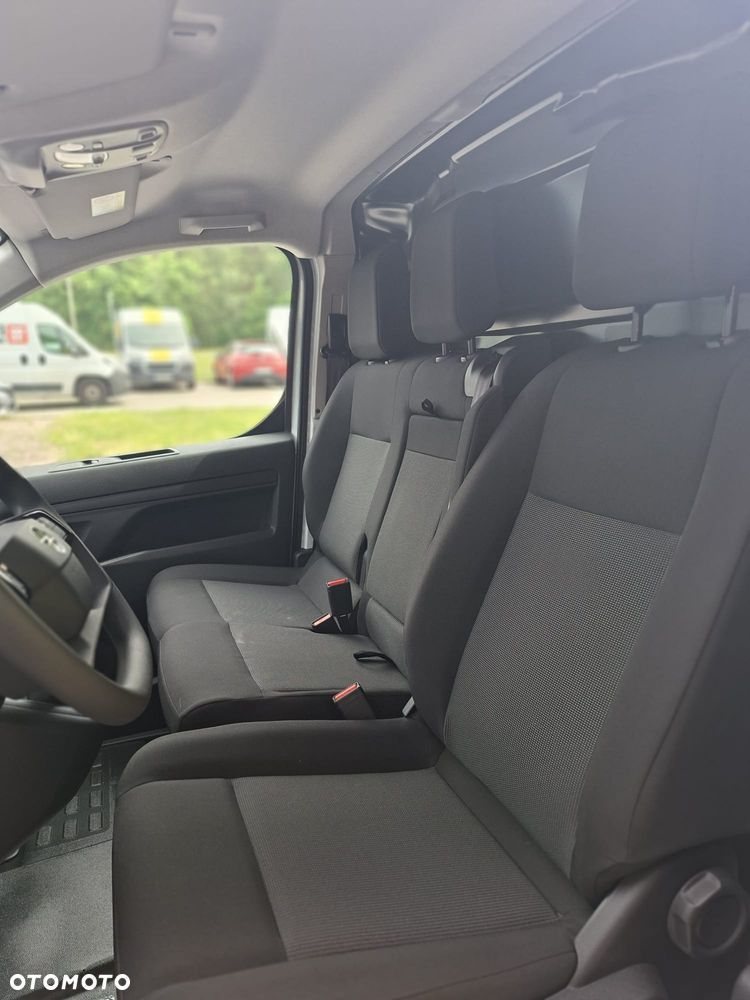 Opel Vivaro - 10