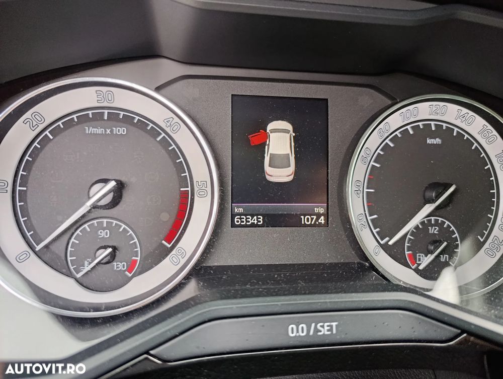 Skoda Superb 2.0 TDI DSG L&K - 12