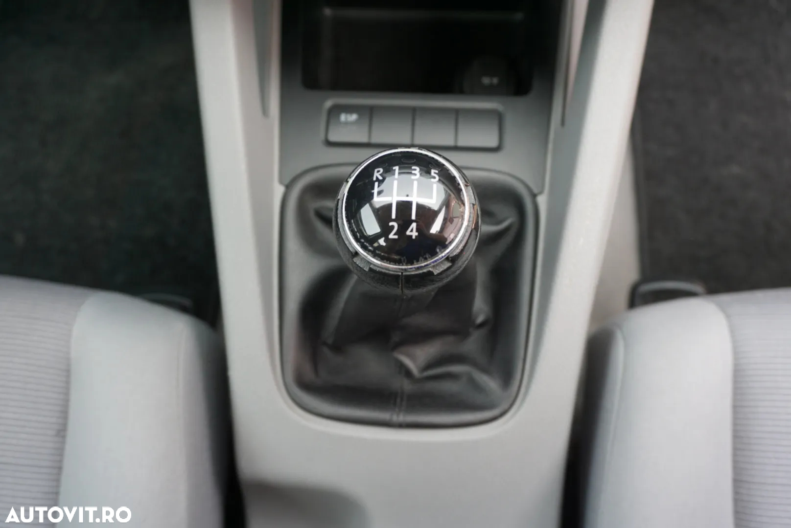 Volkswagen Golf 1.6 Comfortline - 17