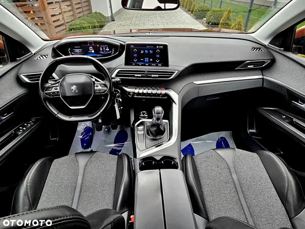 Peugeot 3008 1.5 BlueHDi Active S&S - 24