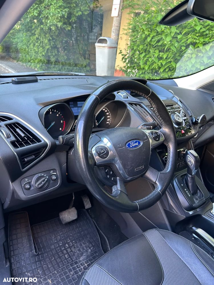 Ford Kuga 2.0 TDCi Powershift 4WD Titanium - 14