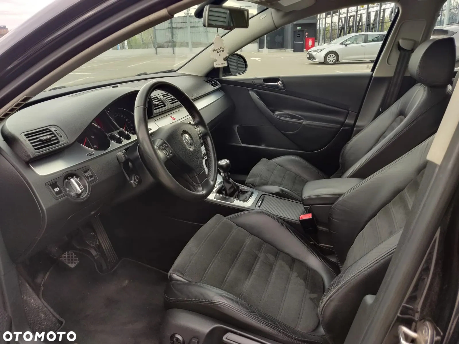 Volkswagen Passat 2.0 TDI 4Mot Highline - 5