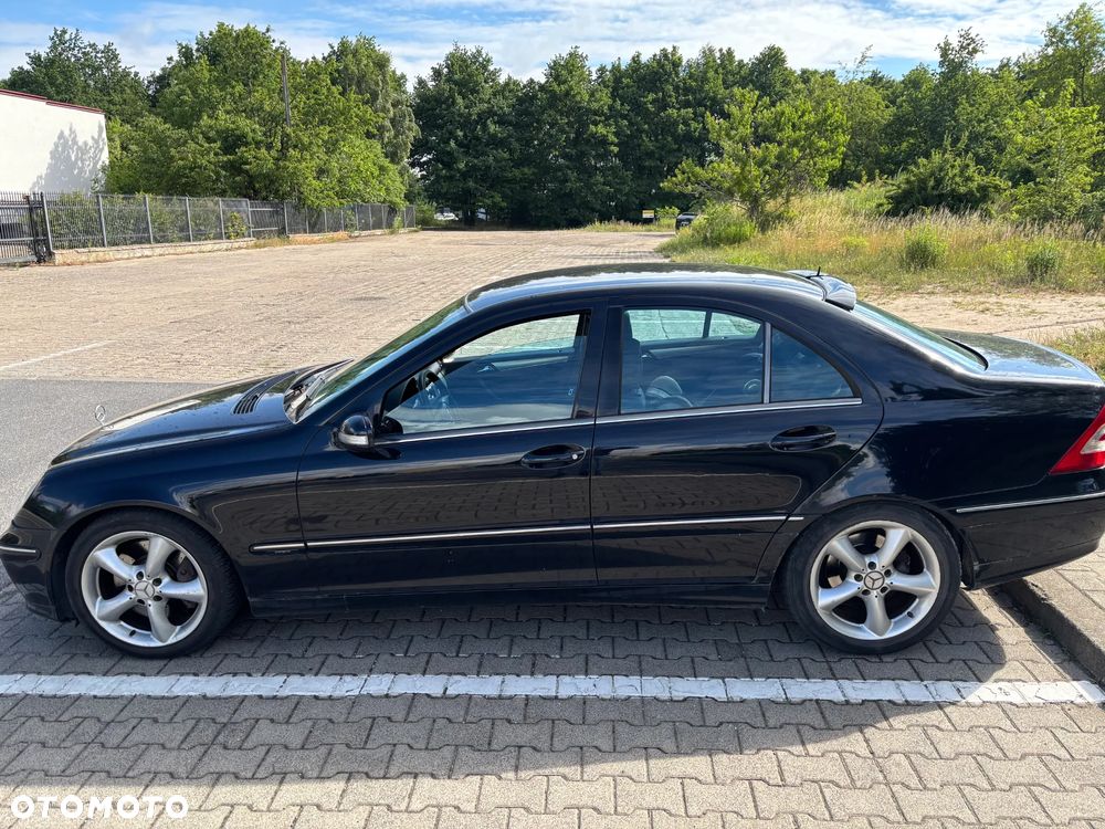 Mercedes-Benz Klasa C 220 T CDI Avantgarde - 2
