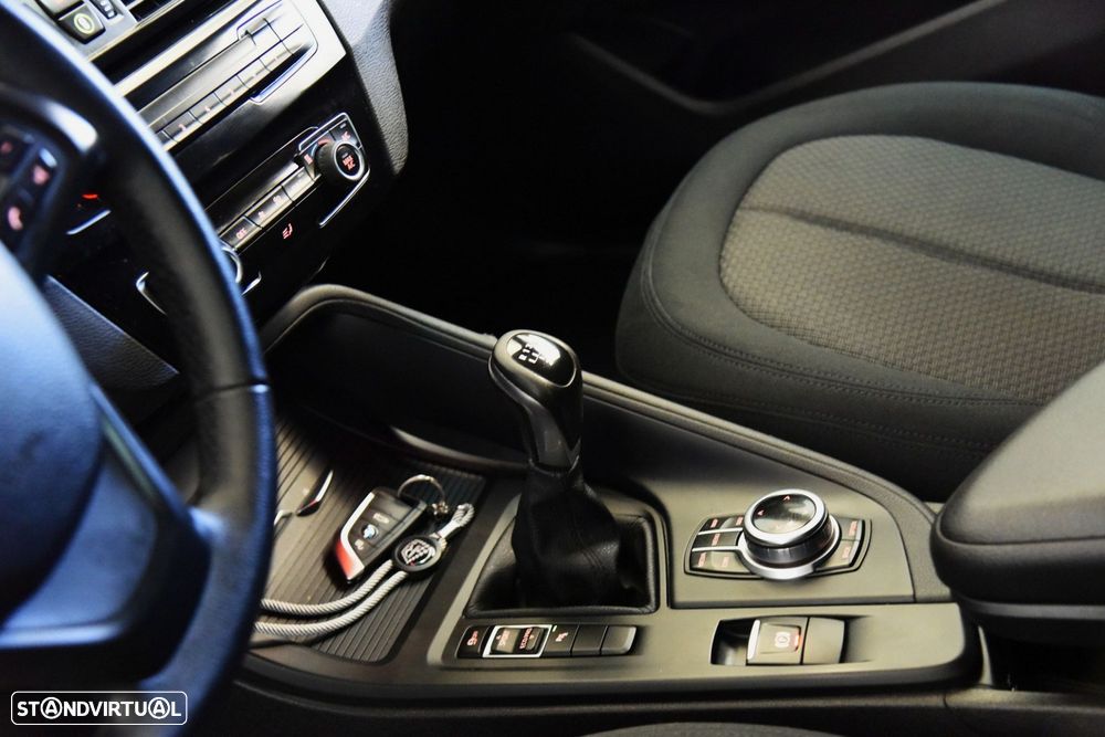 BMW X1 16 d sDrive Advantage - 15