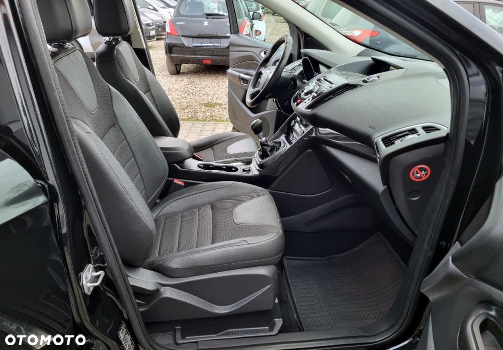 Ford Kuga - 26