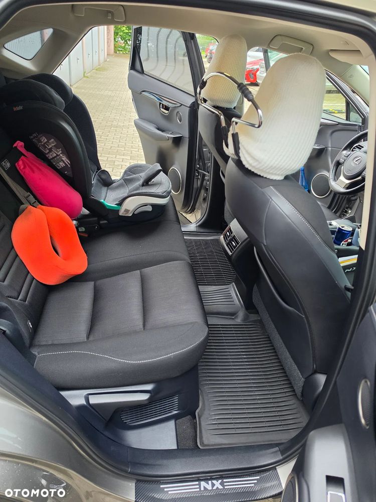 Lexus NX 300h Elegance AWD - 23