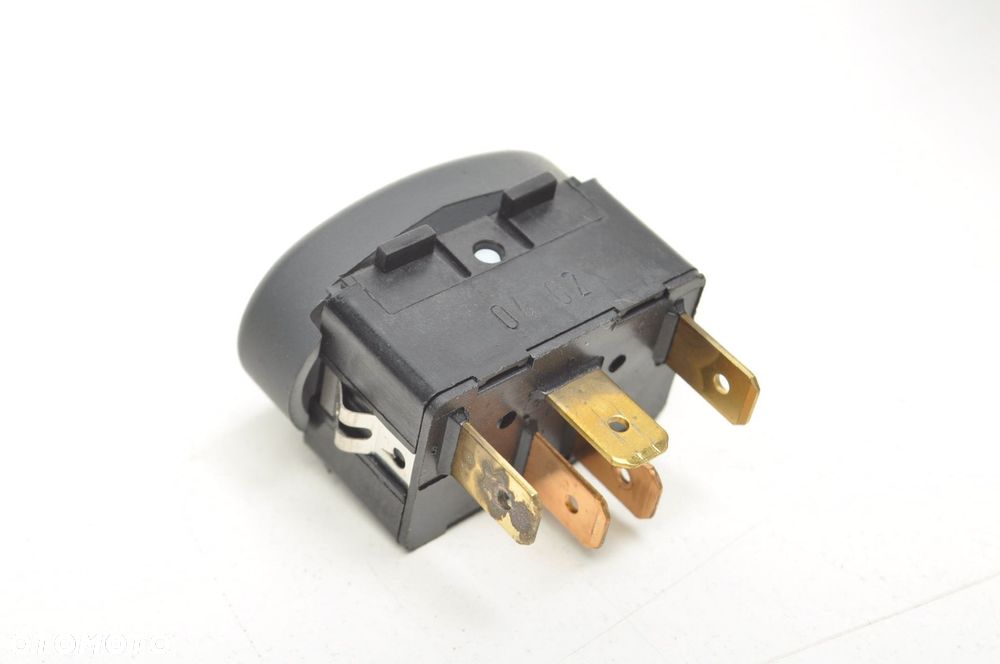 SMART ROADSTER 452 PRZYCISK WYŁĄCZNIK ESP 0009680V004 - 2