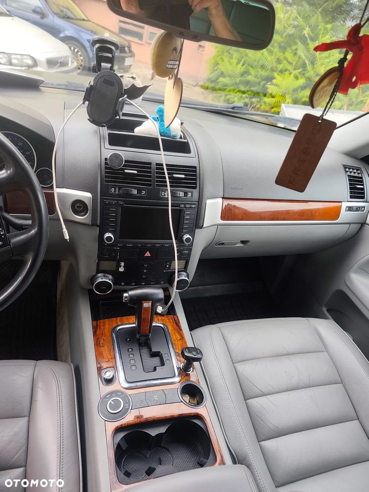 Volkswagen Touareg 3.2 V6 Tiptr - 9