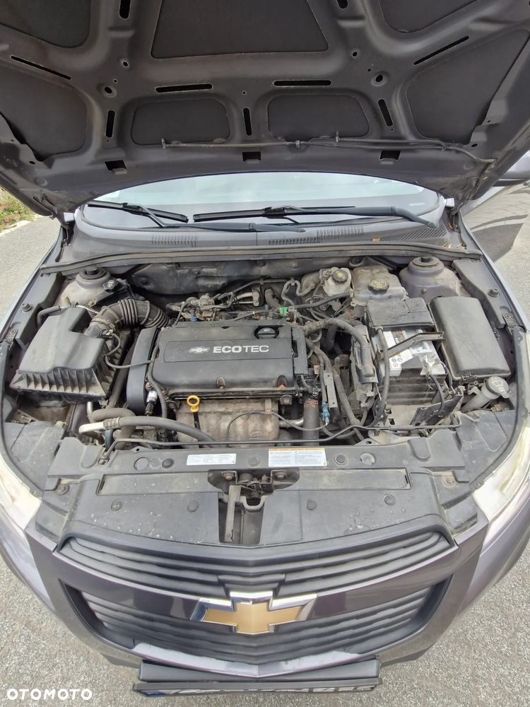Chevrolet Cruze 1.6 LT+ - 21