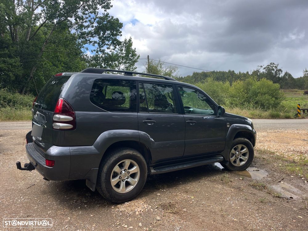 Toyota Land Cruiser 3.0 D-4D - 5