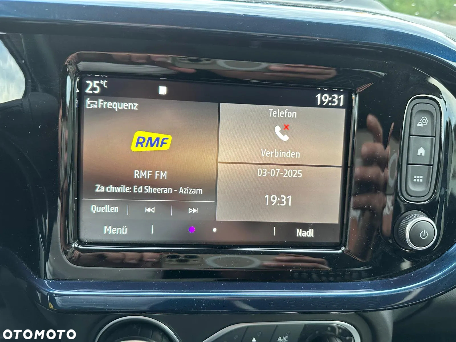 Renault Twingo SCe 75 Signature - 19