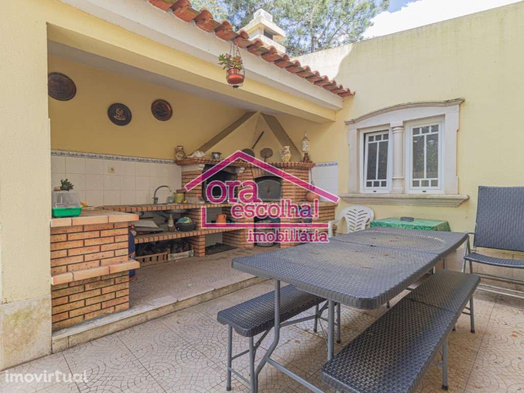 Moradia ISOLADA T4 de 2001 nos Foros de Amora! - Grande imagem: 4/20