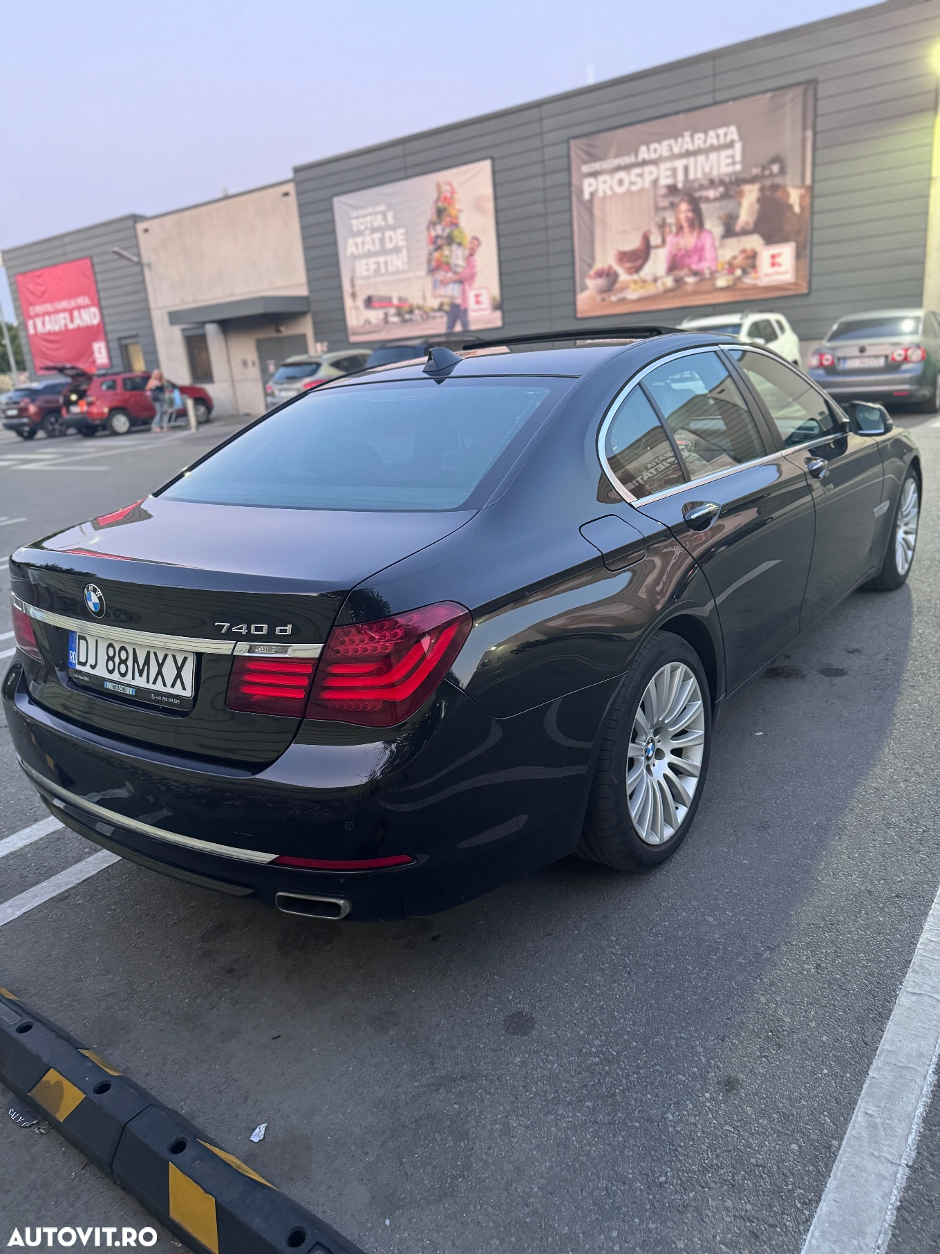 BMW Seria 7 740d - 25