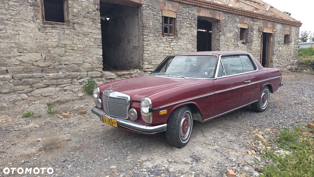 Mercedes-Benz 280 - 21