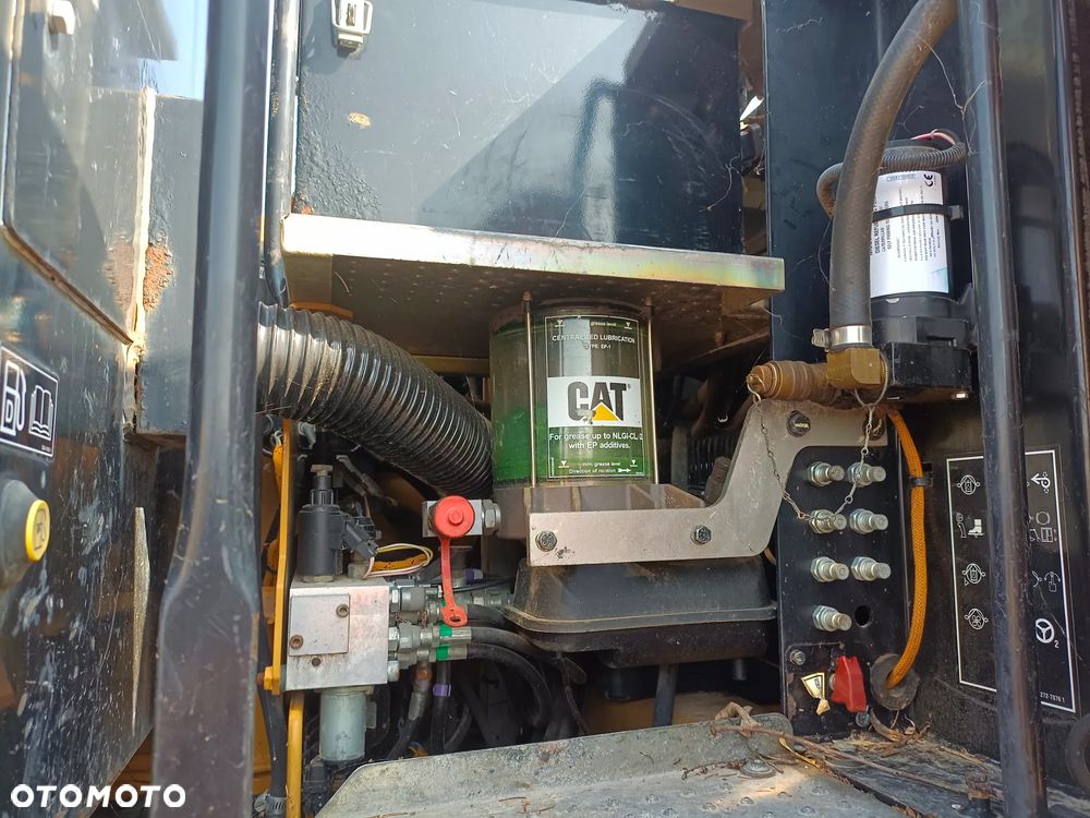 Caterpillar M313D - 14