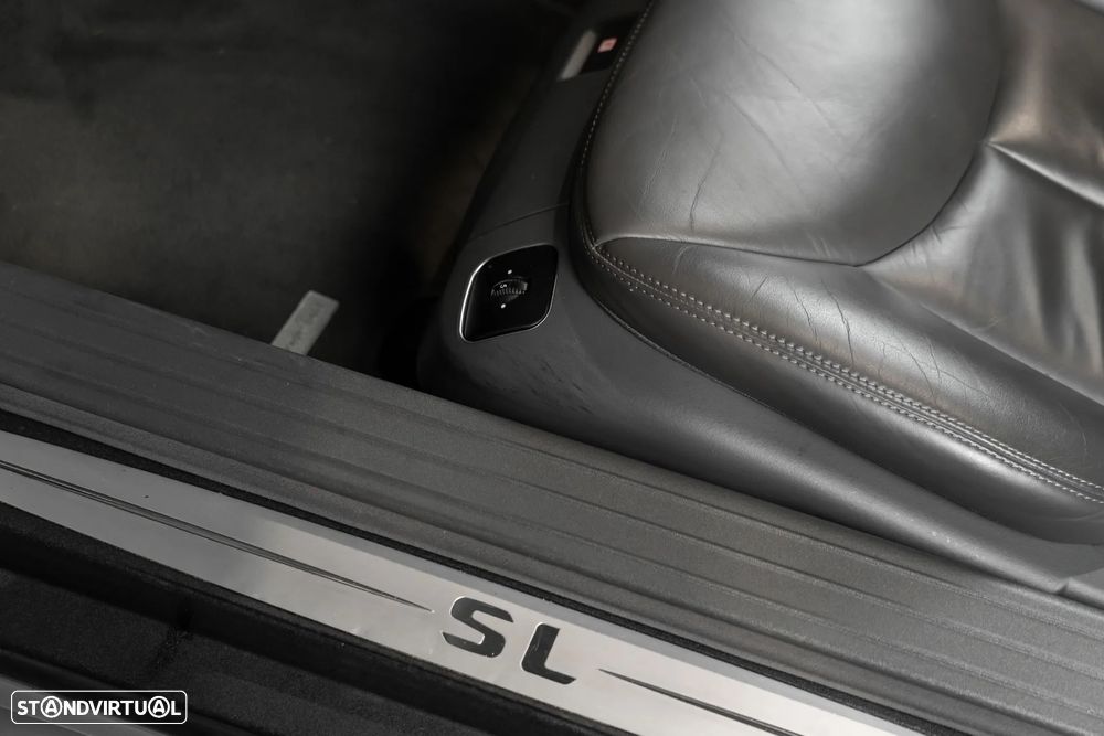 Mercedes-Benz SL 500 Standard - 23