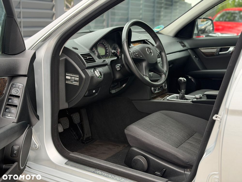 Mercedes-Benz Klasa C 180 Kompressor Avantgarde - 9
