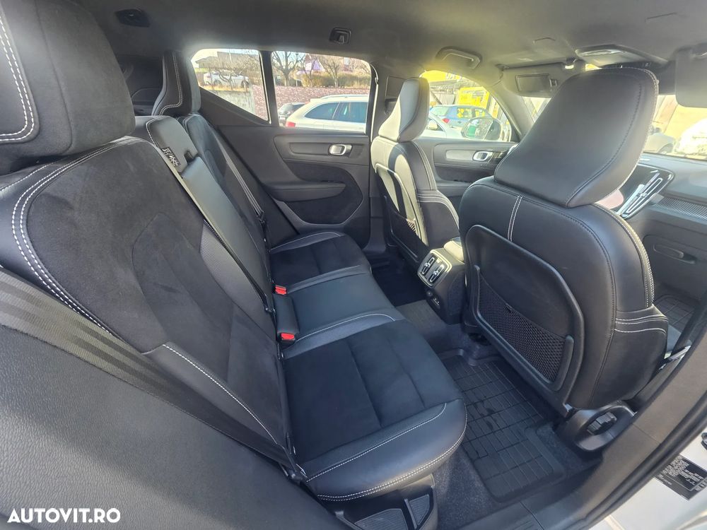 Volvo XC 40 B4 AT8 AWD Mild Hybrid Inscription - 7