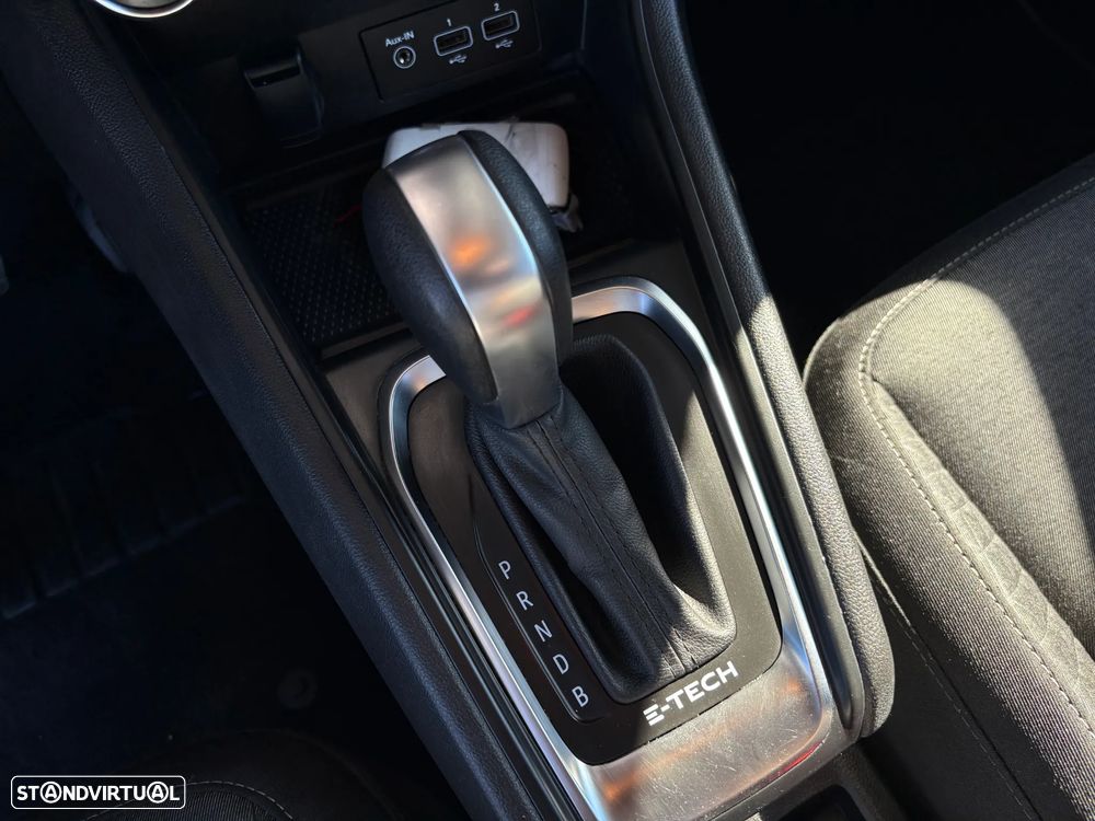 Renault Captur E-TECH 160 E-Tech engineered - 16