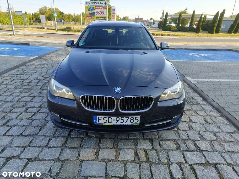 BMW Seria 5 520d Touring - 1