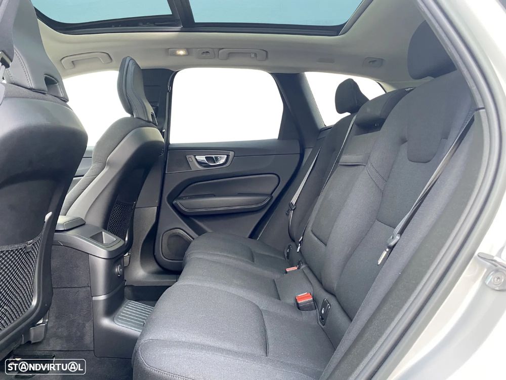 Volvo XC 60 2.0 T6 PHEV Inscription Expression AWD - 8