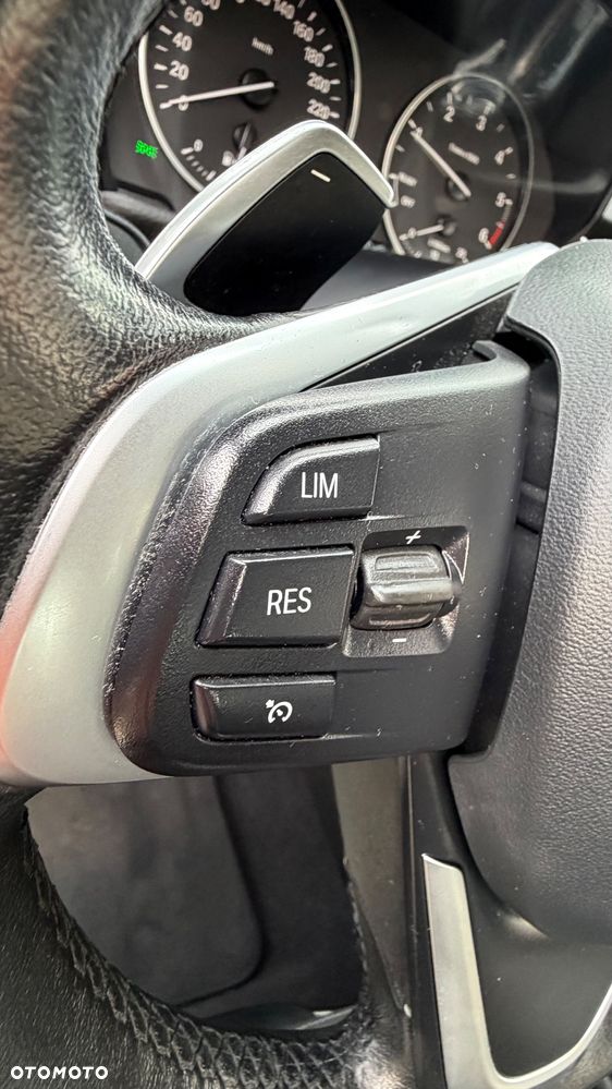 BMW Seria 2 218d Sport-Aut - 25