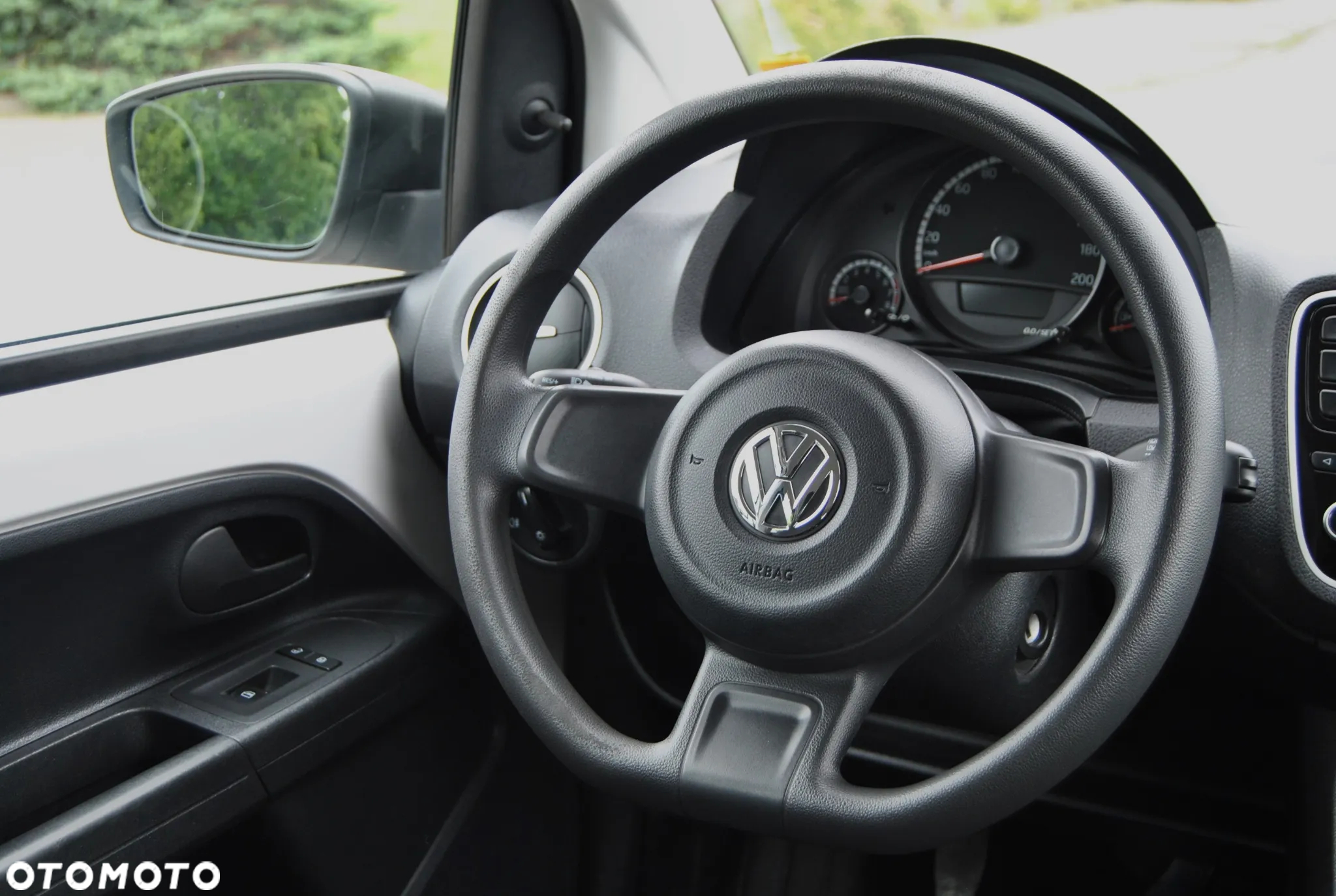 Volkswagen up! 1.0 street - 10